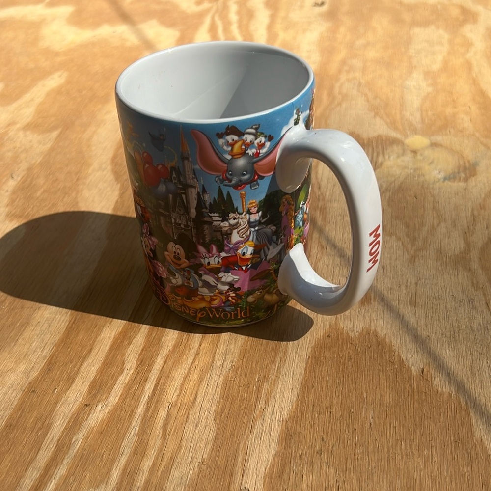 Disneyland Parks 16 Oz Mom Coffee Mug Cup Disney Characters #MugLife EUC